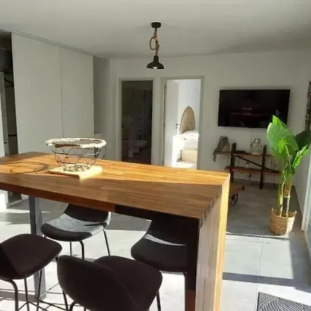 D'une Avec Jardin Clos A Apartment *