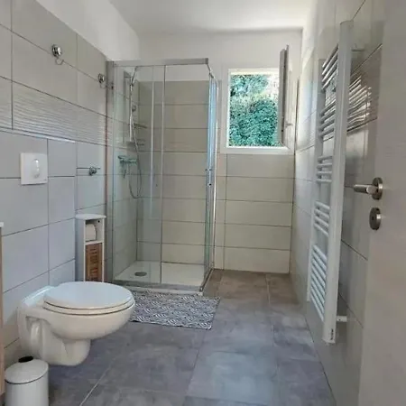 D'une Avec Jardin Clos A Apartman Cervione